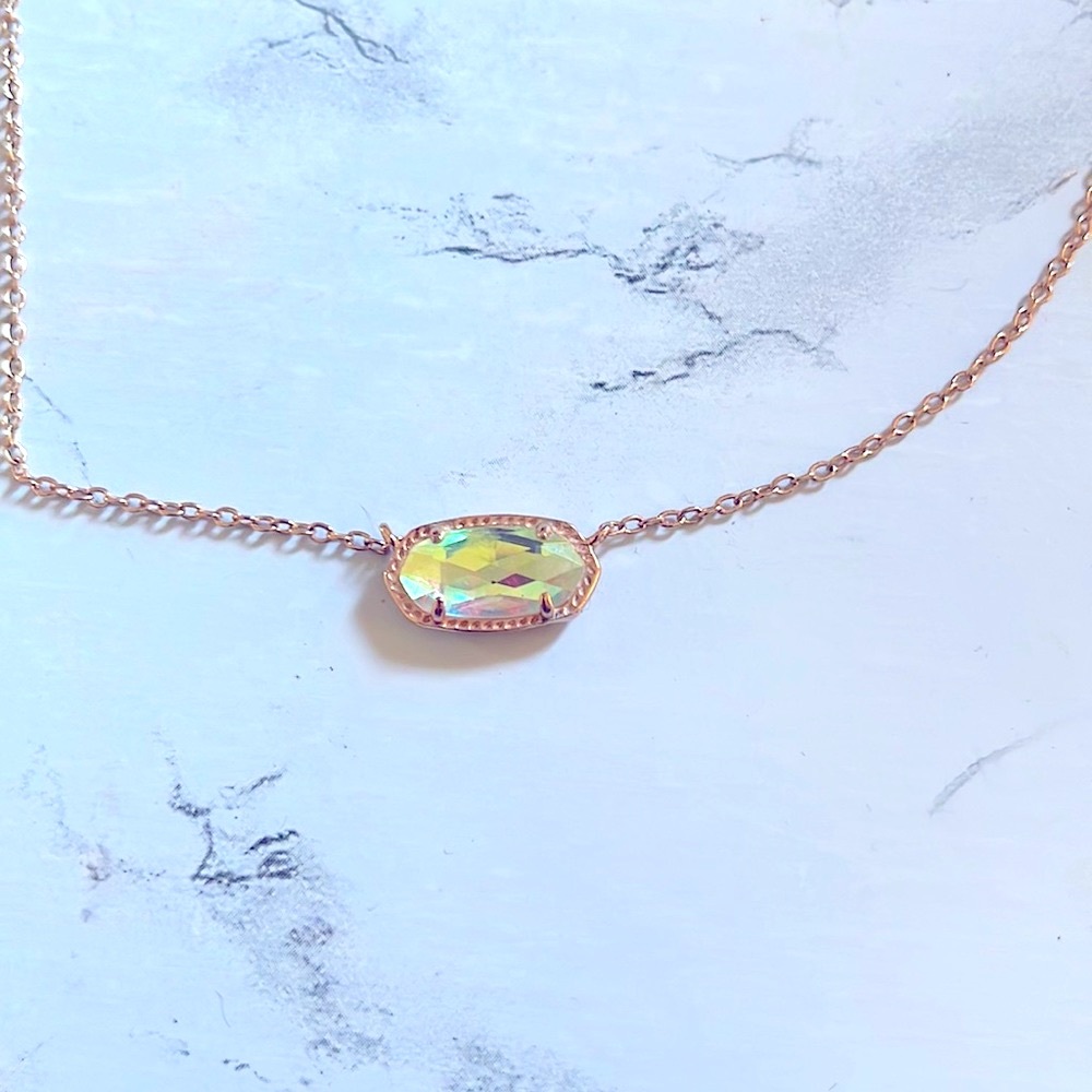 Kendra Scott Elisa Necklace Pendant in Dichroic Glass